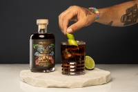 Alkoholfreie Destillate: Rheinland Distillers launchen Wonderoak -